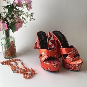 Mata orange bandanna print high heels. Size 7, NWOT